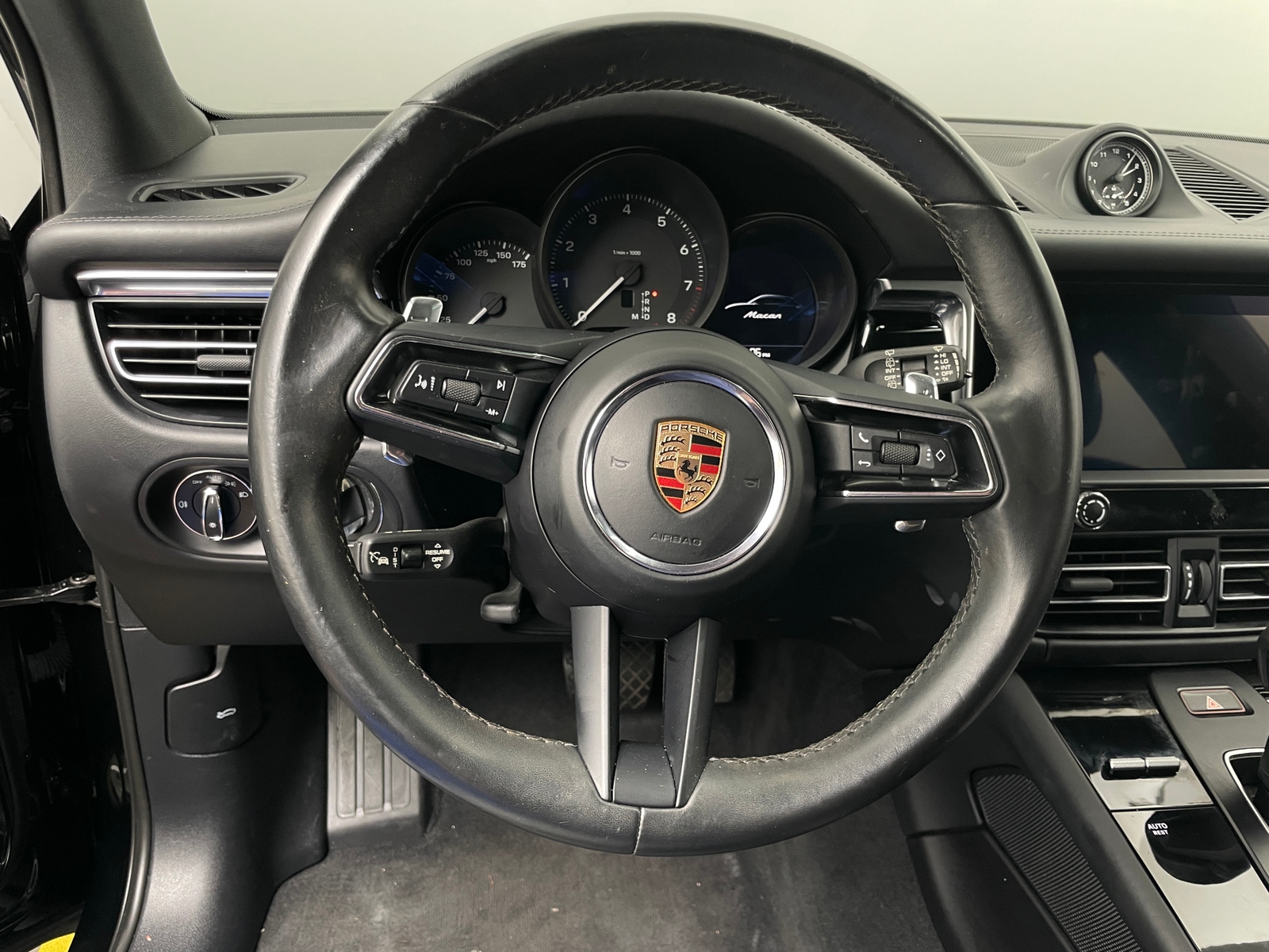 Thumbnail: 2024 Porsche Macan - 5
