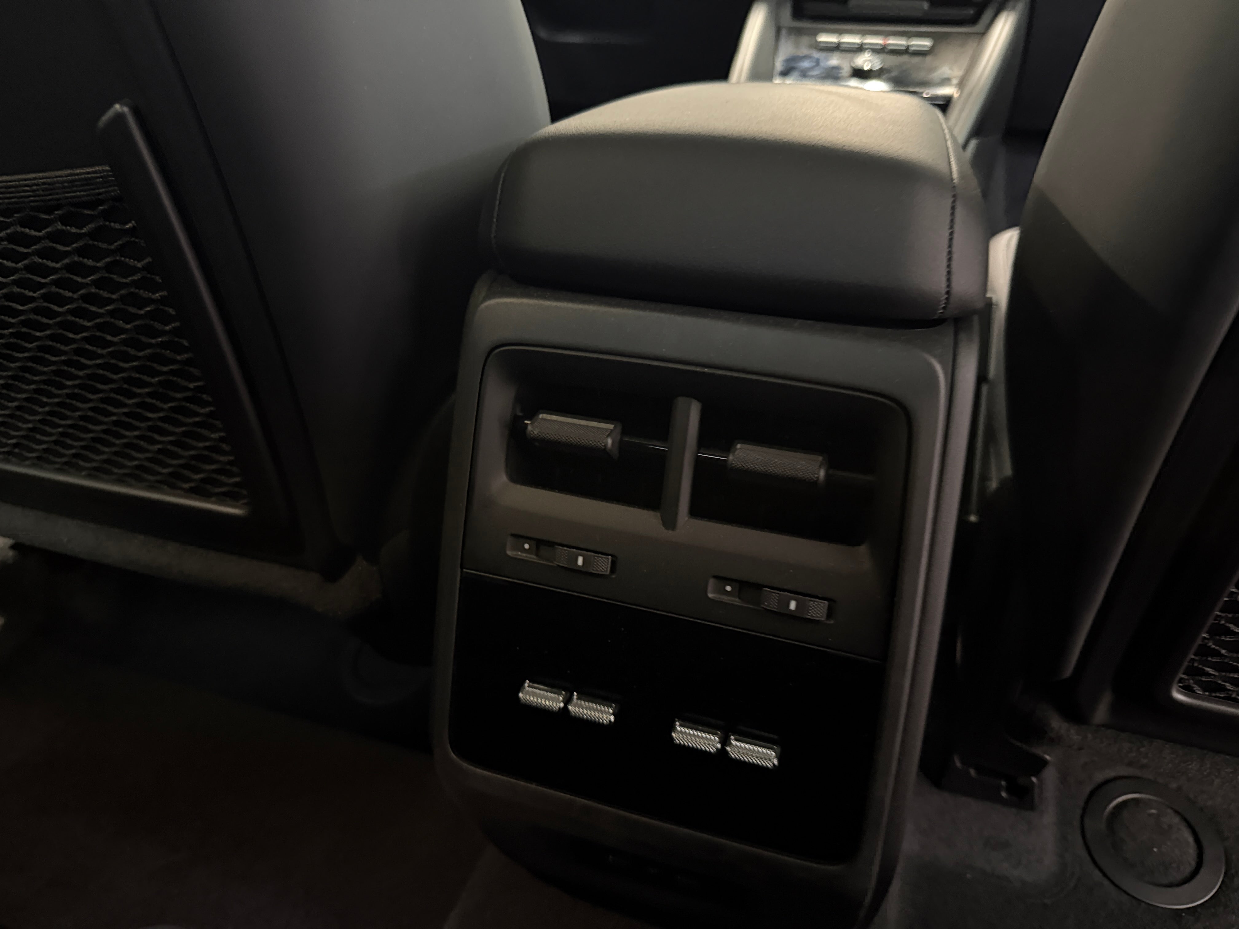 2025 Porsche Macan S