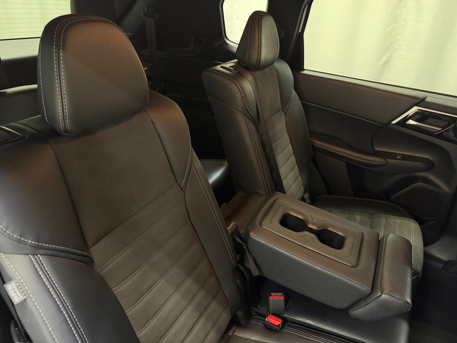 Thumbnail: 2024 Mitsubishi Outlander - 5