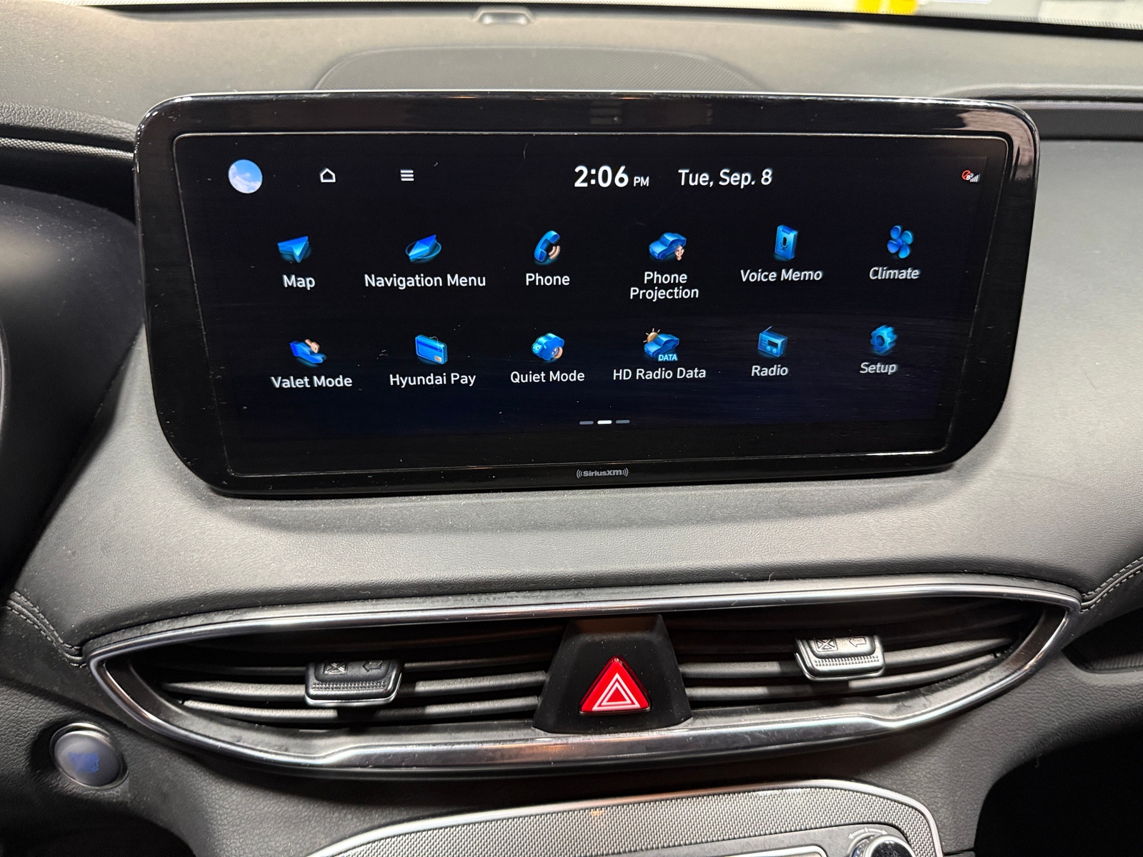 Thumbnail: 2023 Hyundai Santa Fe - 4