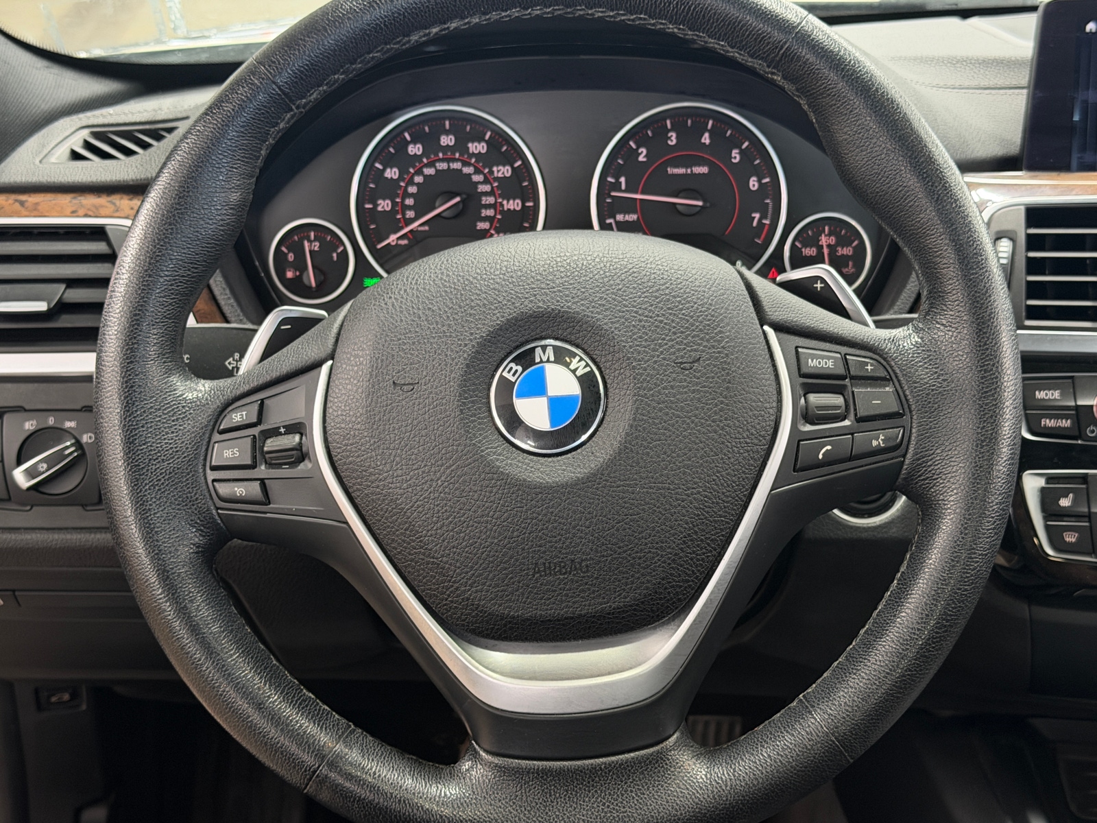 Thumbnail: 2018 BMW 3 Series - 4