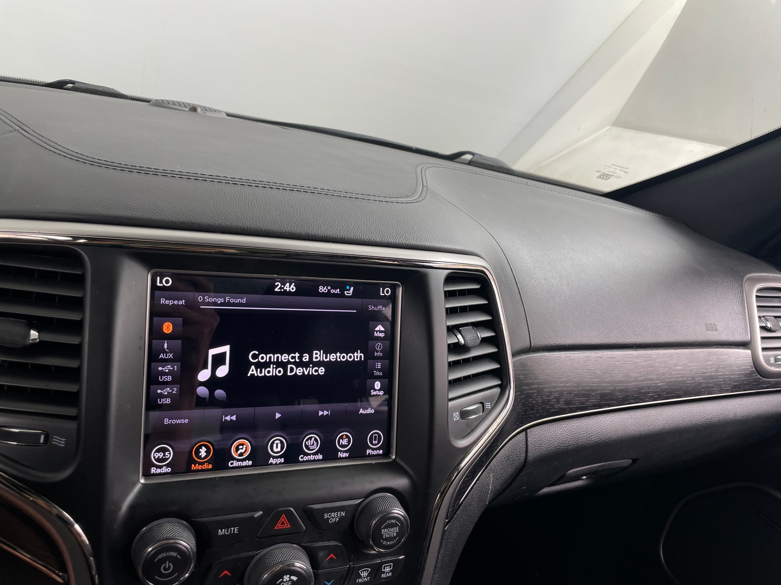 Thumbnail: 2018 Jeep Grand Cherokee - 3