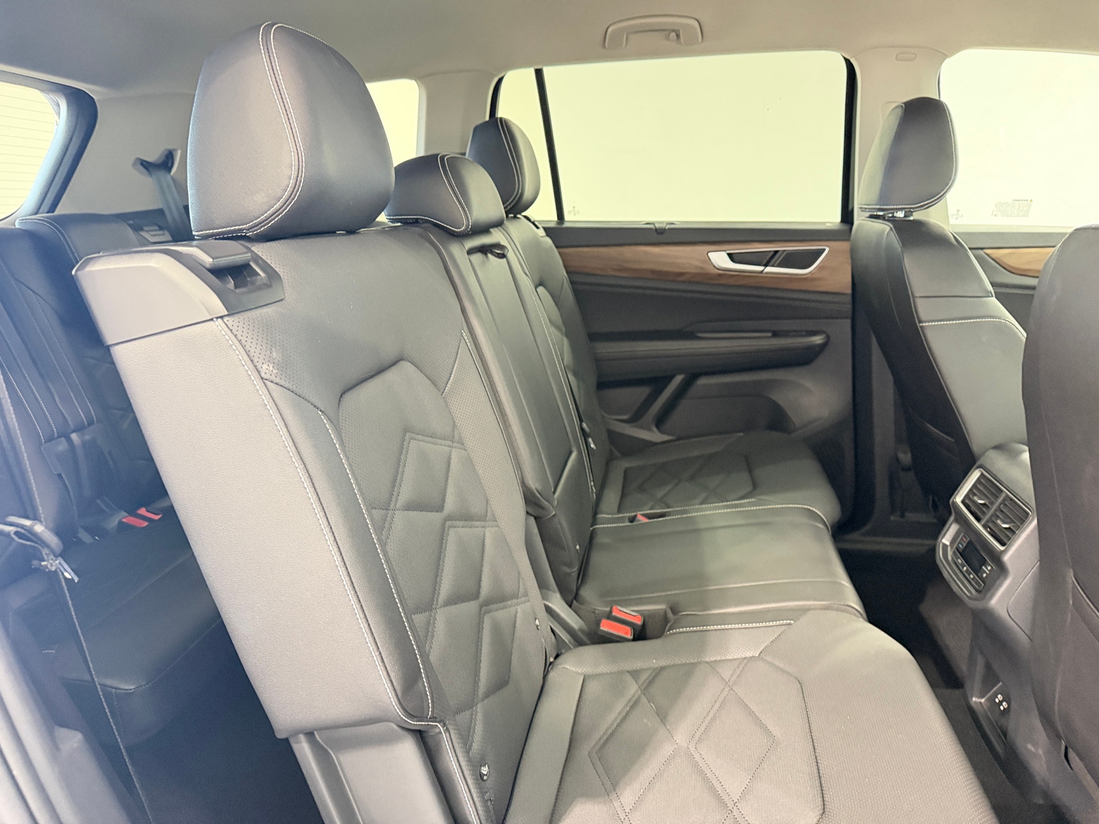 Thumbnail: 2026 Volkswagen Atlas - 5
