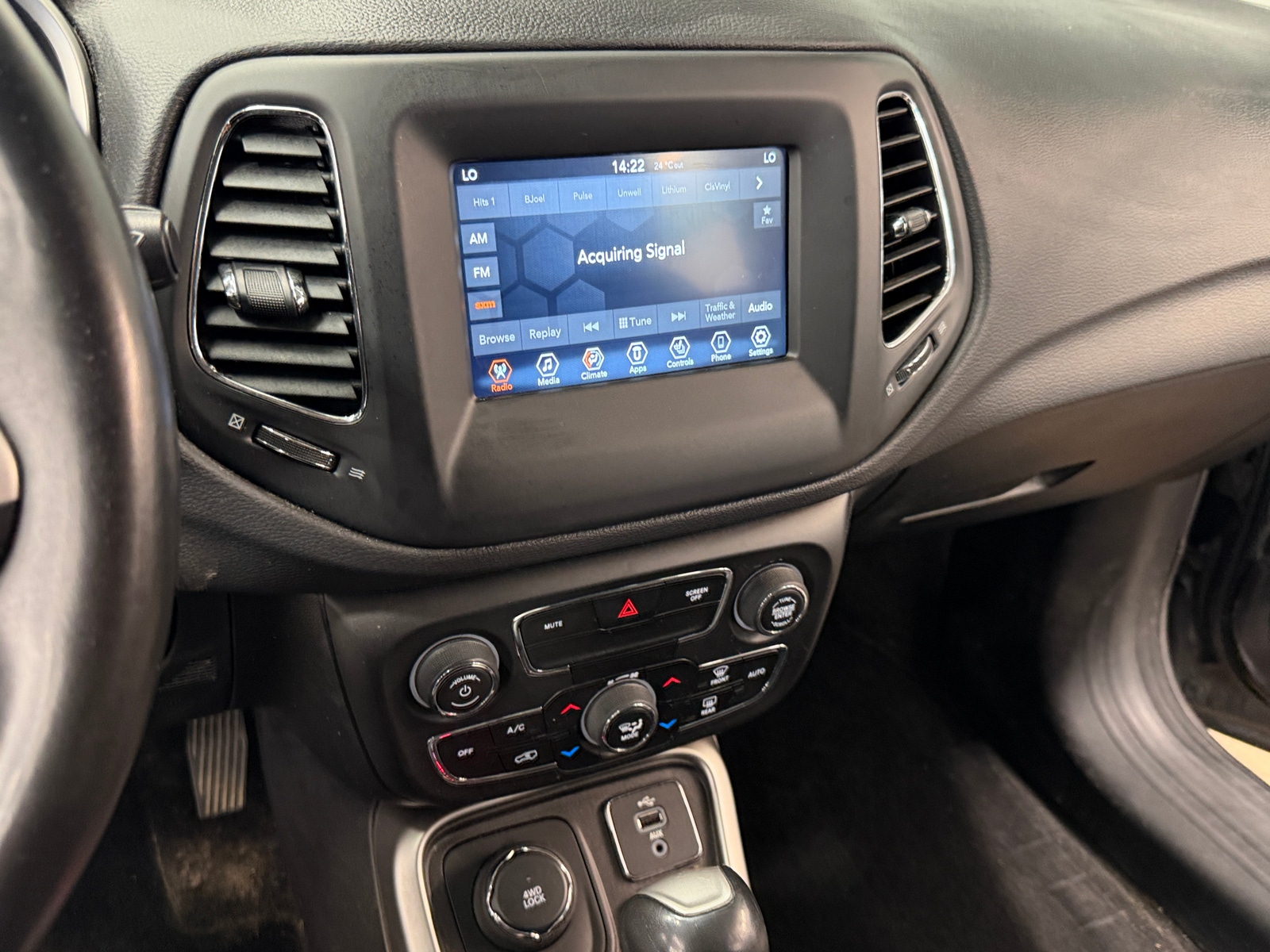 Thumbnail: 2018 Jeep Compass - 4