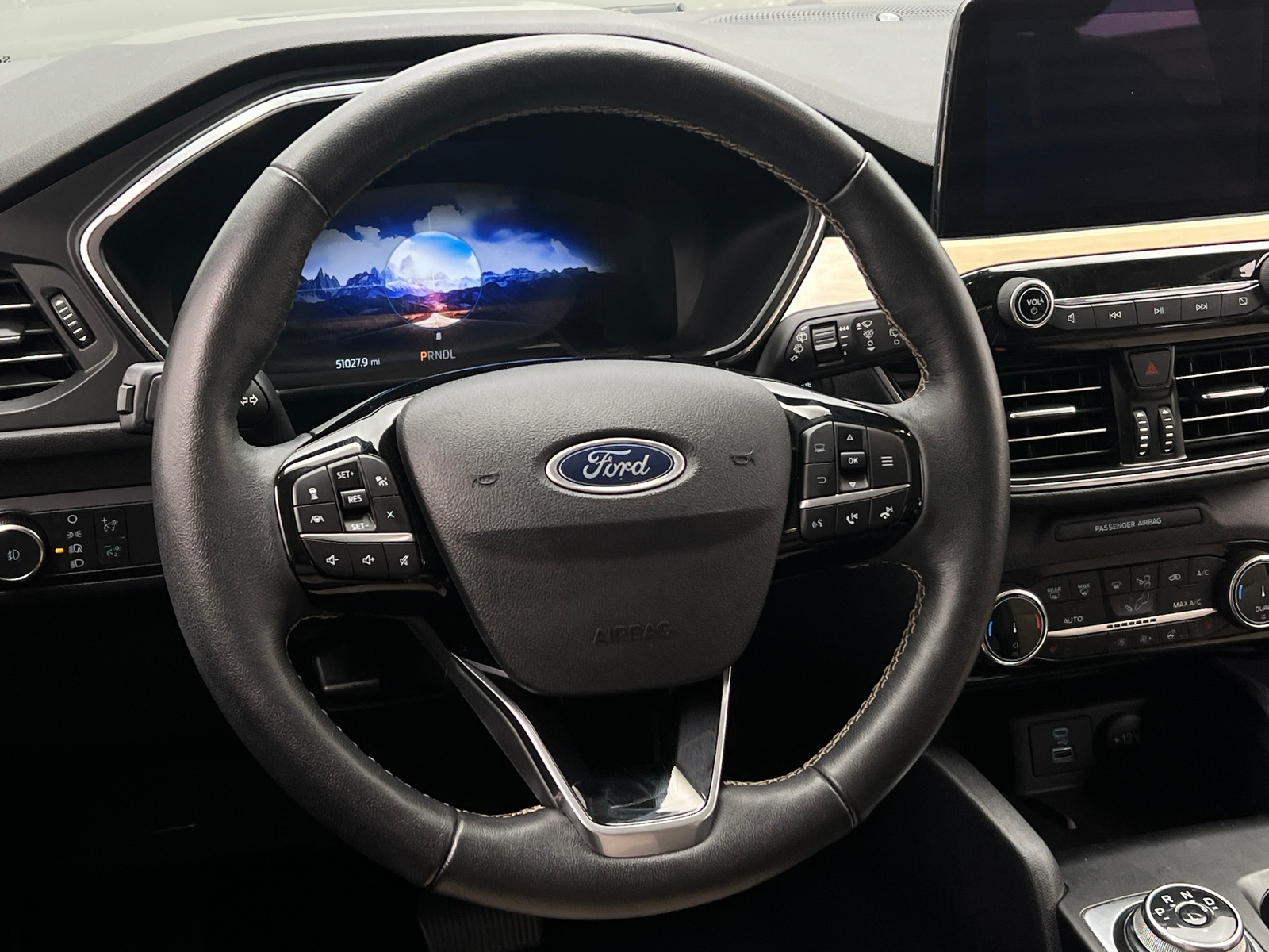 Thumbnail: 2022 Ford Escape - 5