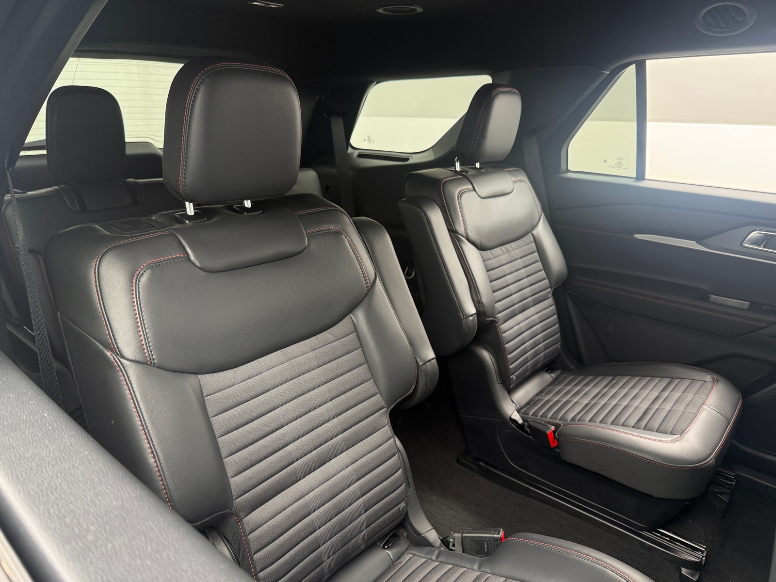Thumbnail: 2026 Ford Explorer - 5