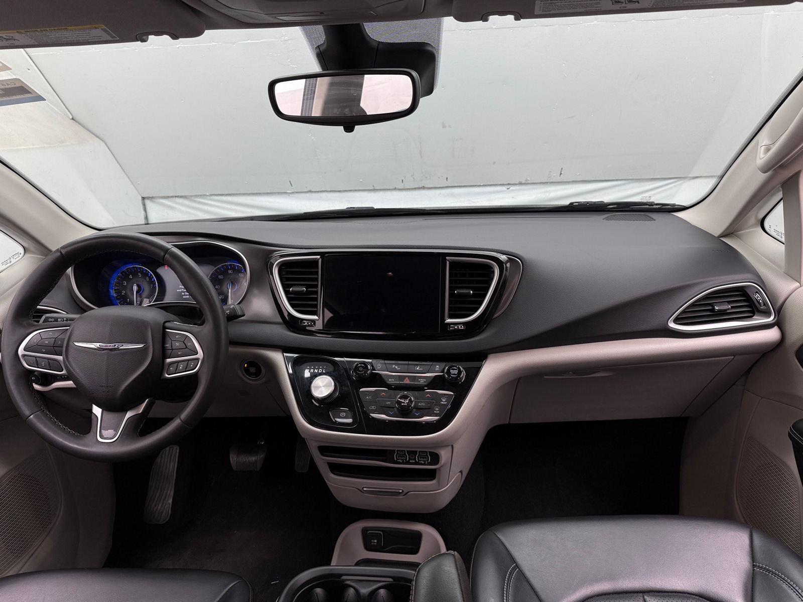 Thumbnail: 2023 Chrysler Pacifica - 2