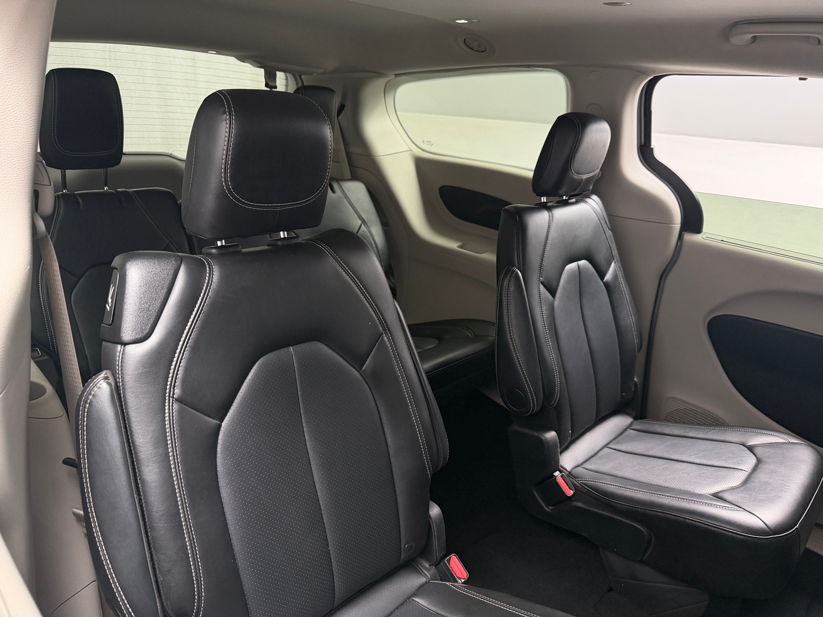 Thumbnail: 2024 Chrysler Pacifica - 5