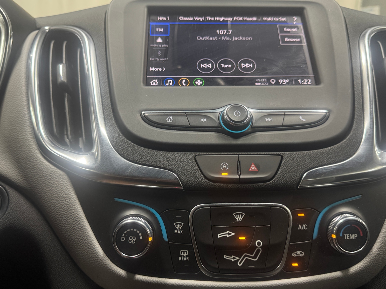 Thumbnail: 2024 Chevrolet Equinox - 4