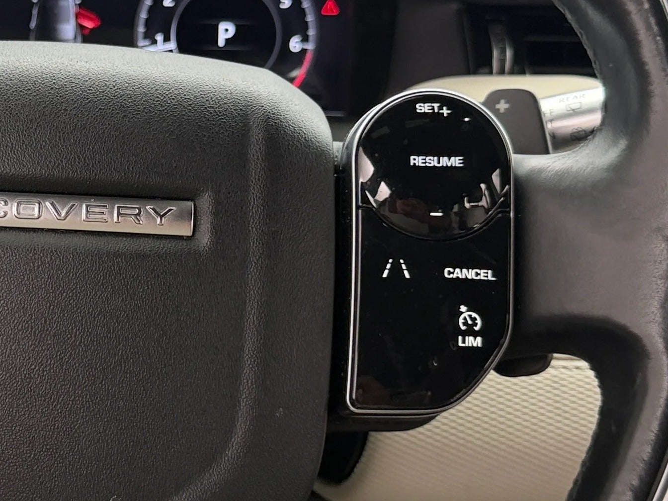 2020 Land Rover Discovery Sport SE - Photo 18