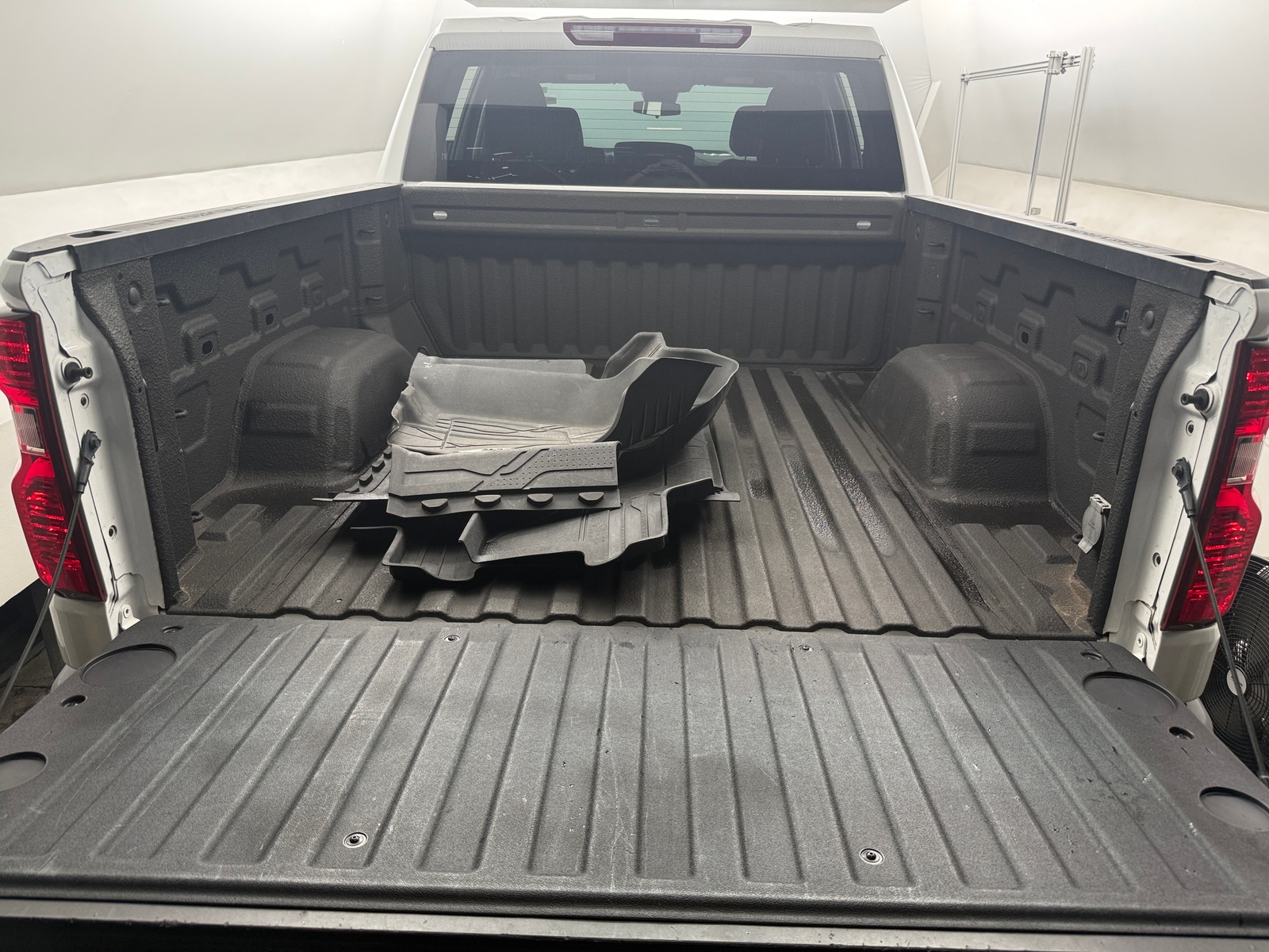 Thumbnail: 2022 Chevrolet Silverado 1500 - 7