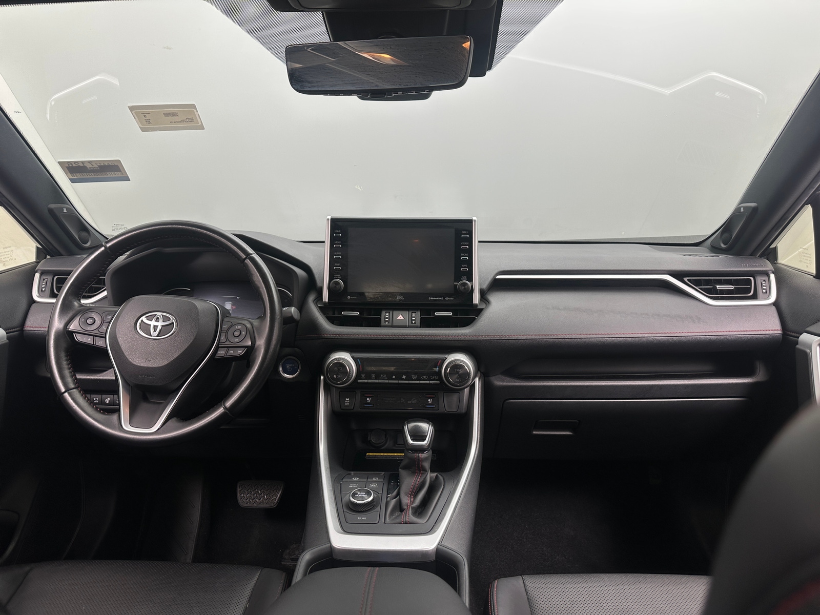 Thumbnail: 2021 Toyota RAV4 - 3