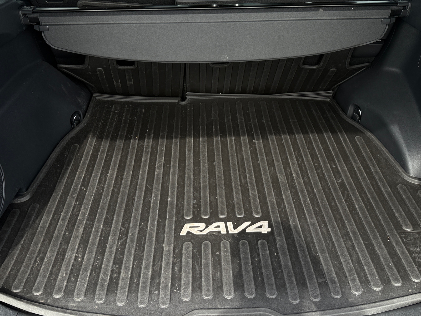 Thumbnail: 2021 Toyota RAV4 - 7