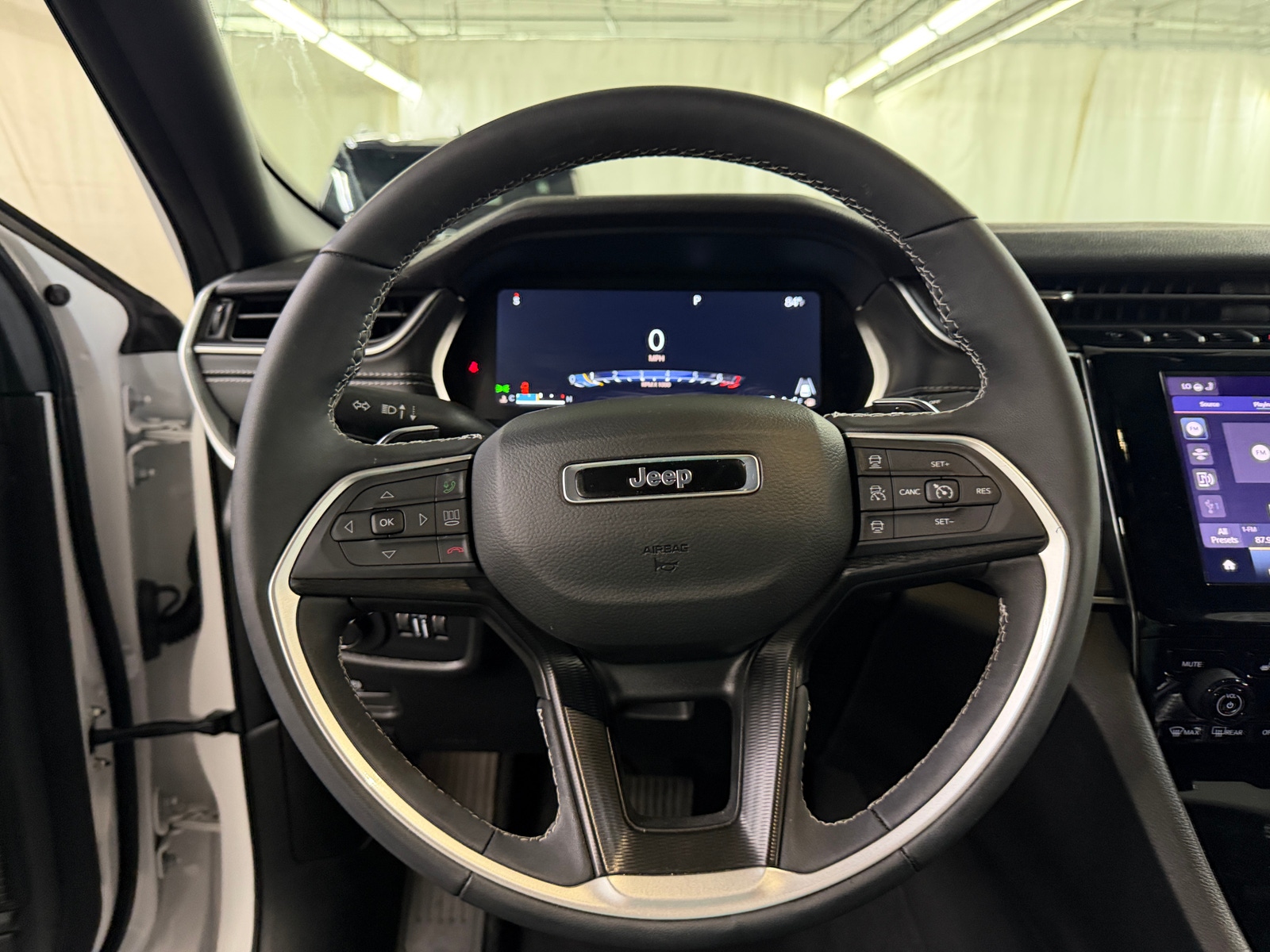 Thumbnail: 2025 Jeep Grand Cherokee - 5