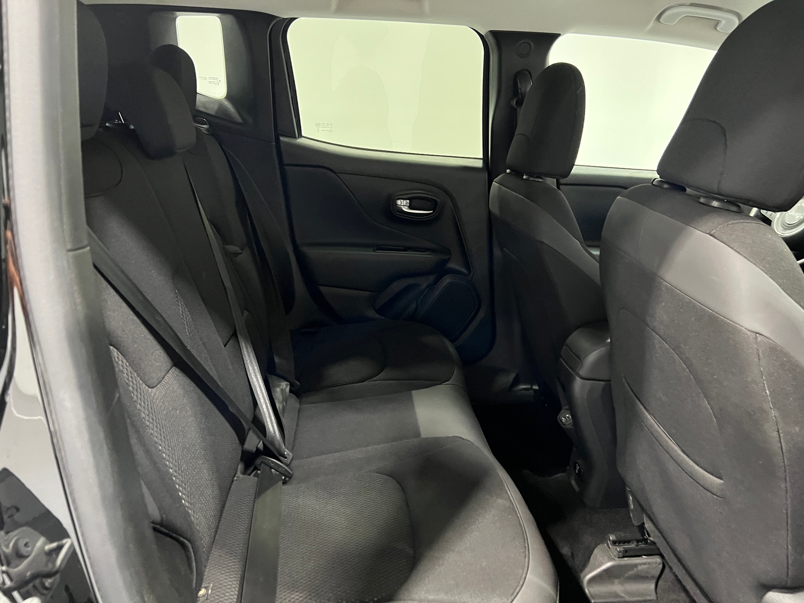 Thumbnail: 2020 Jeep Renegade - 6