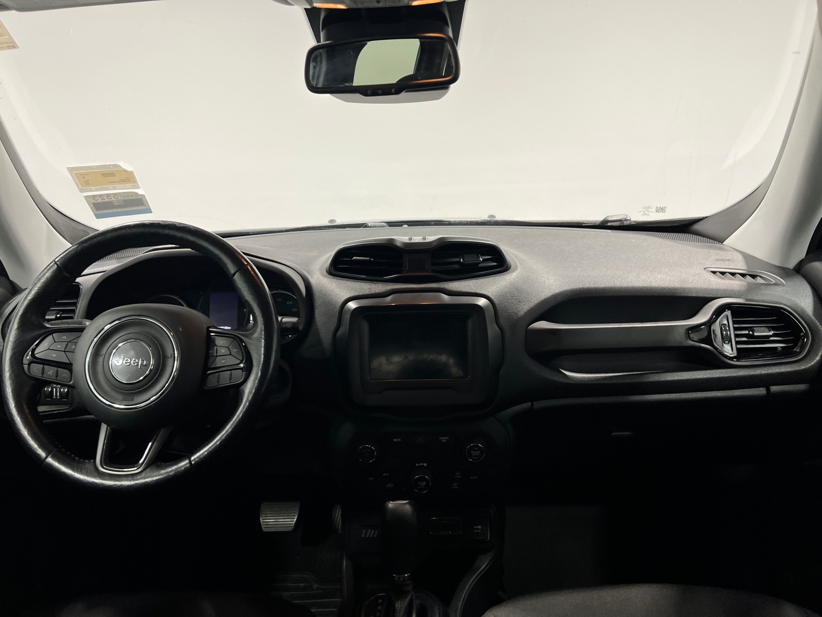 Thumbnail: 2020 Jeep Renegade - 3