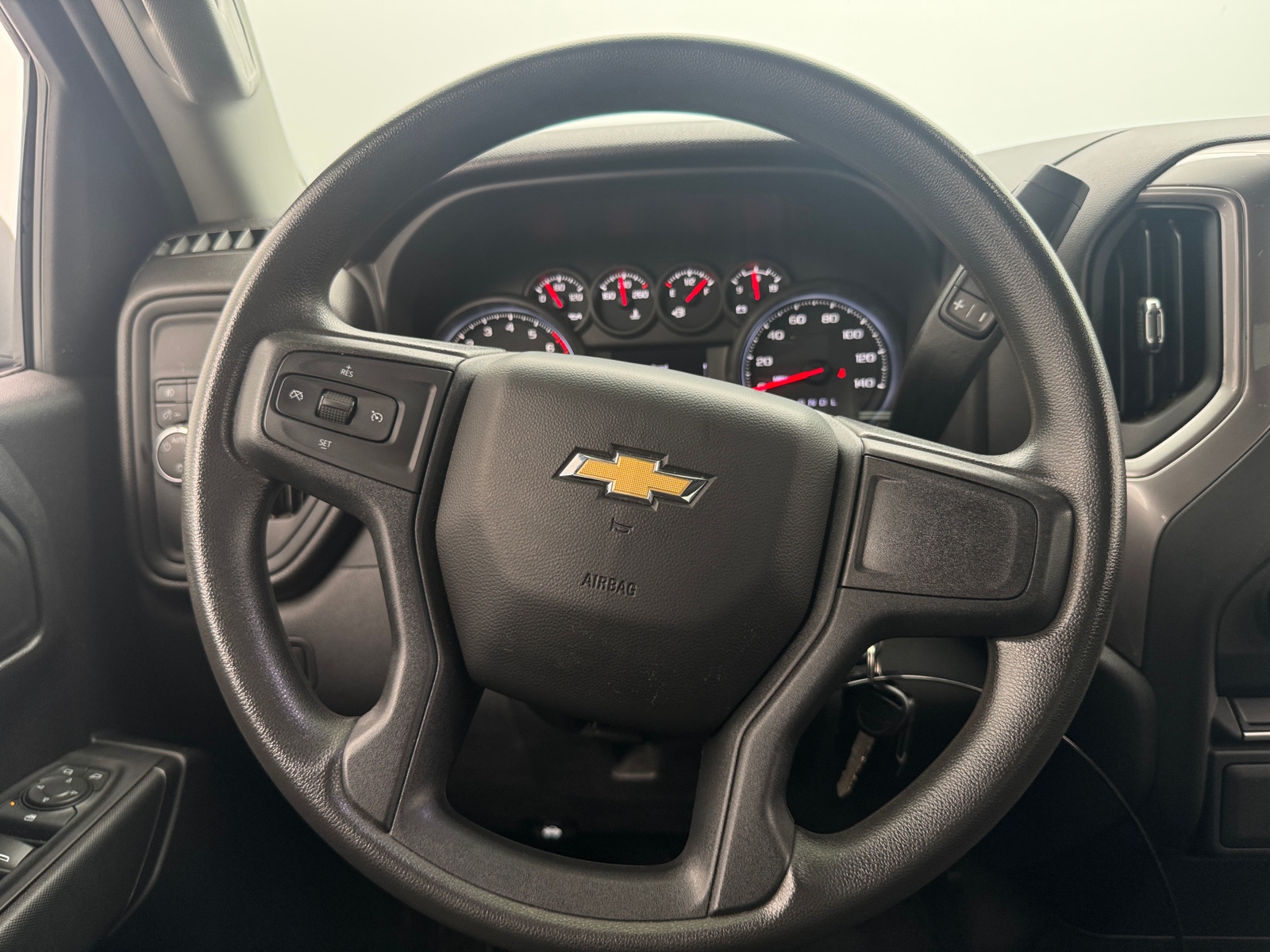 Thumbnail: 2022 Chevrolet Silverado 1500 - 5