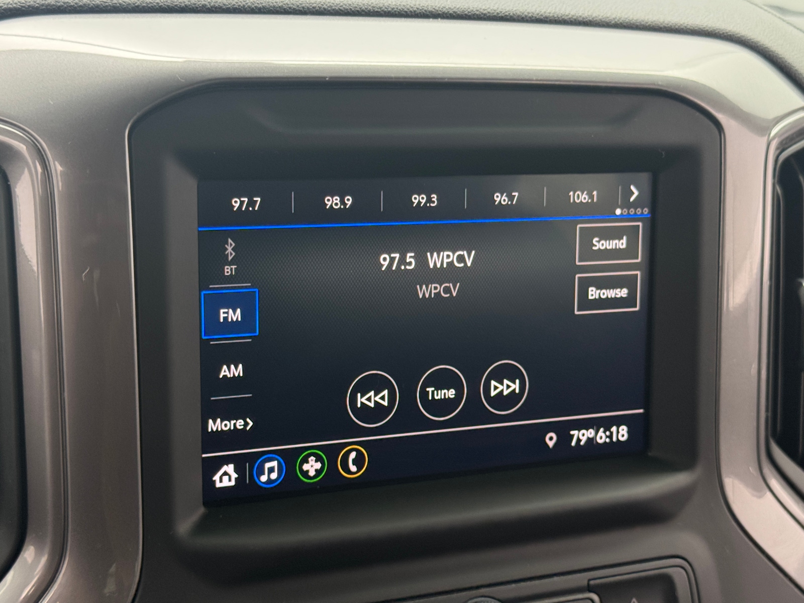 Thumbnail: 2022 Chevrolet Silverado 1500 - 4