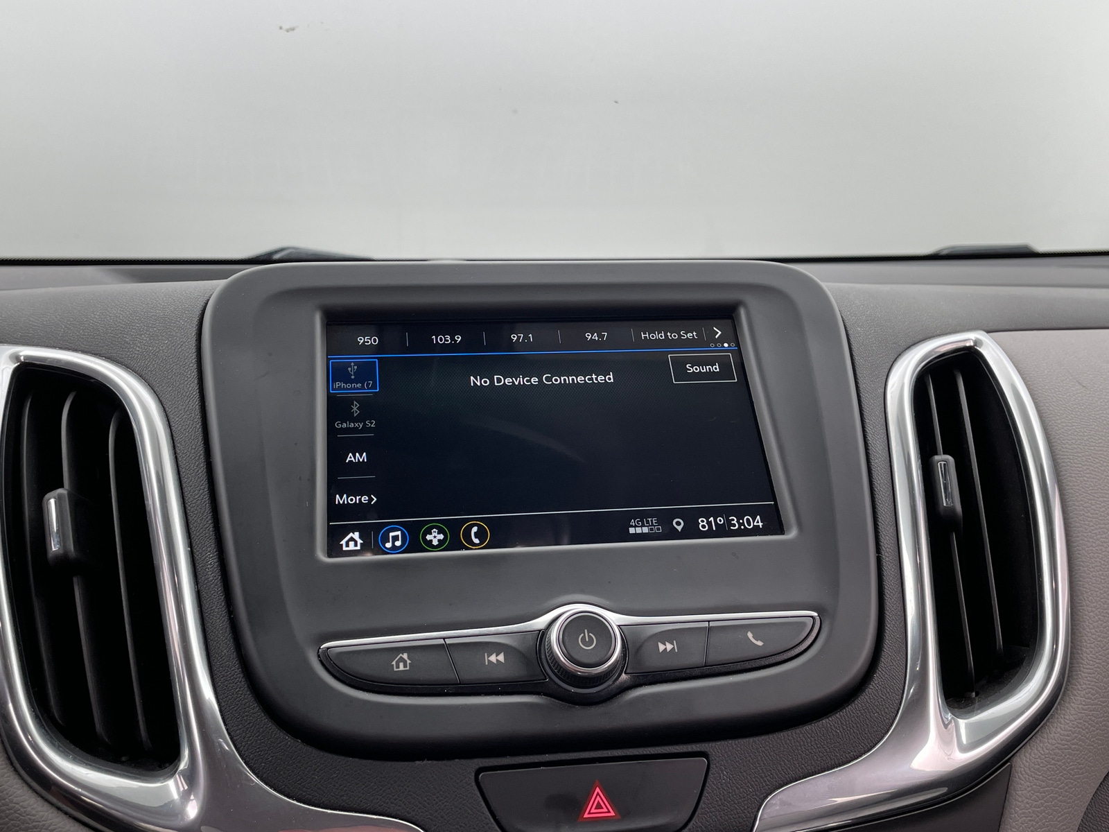 Thumbnail: 2019 Chevrolet Equinox - 4