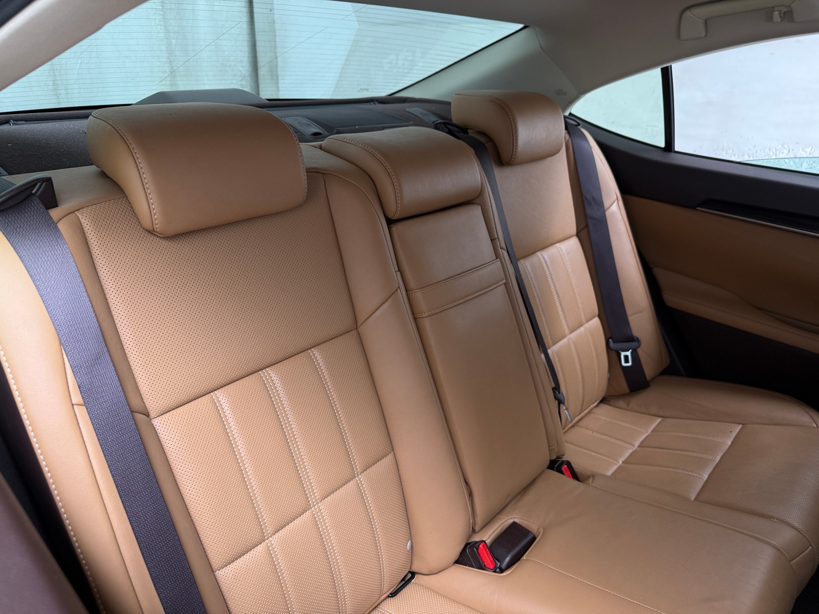 Thumbnail: 2017 Lexus ES - 5