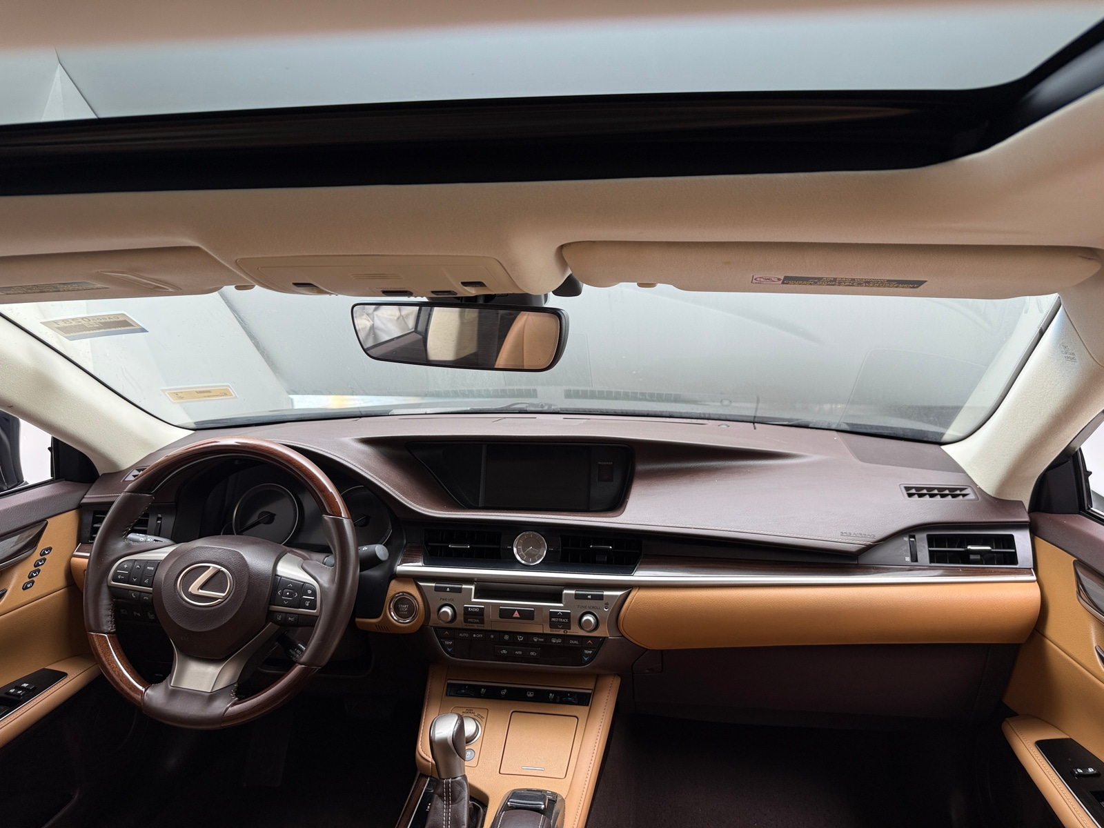 Thumbnail: 2017 Lexus ES - 2