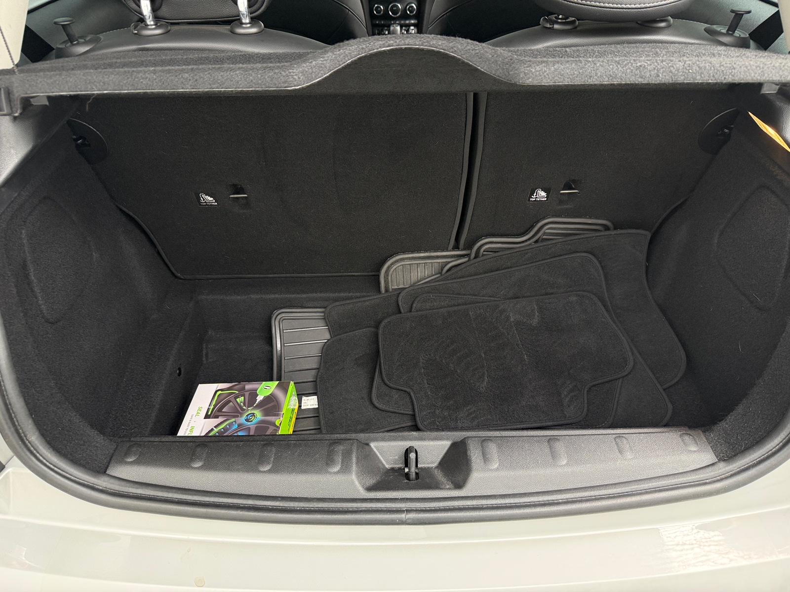 Thumbnail: 2019 MINI Cooper Hardtop - 6
