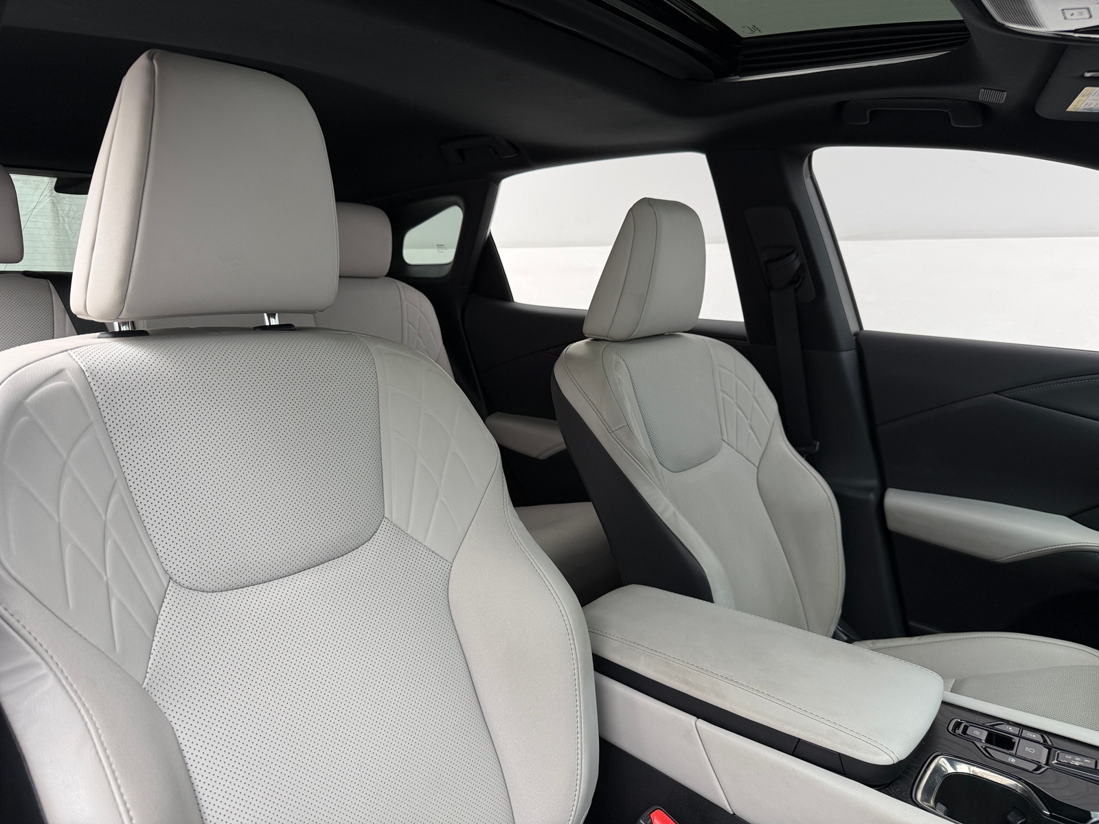 Thumbnail: 2023 Lexus RX - 2