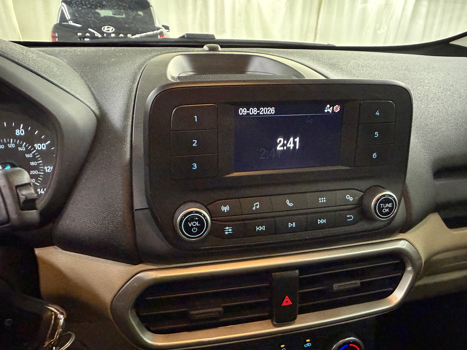Thumbnail: 2022 Ford EcoSport - 4