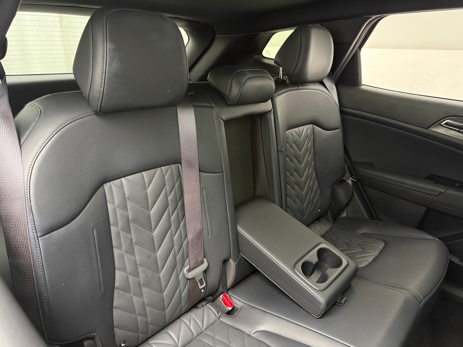Thumbnail: 2023 Kia Sportage - 5