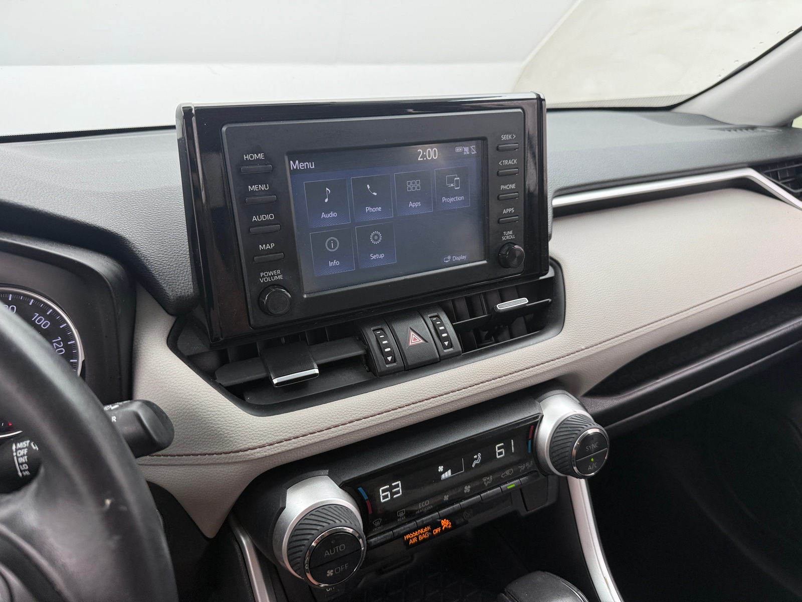 Thumbnail: 2019 Toyota RAV4 - 3