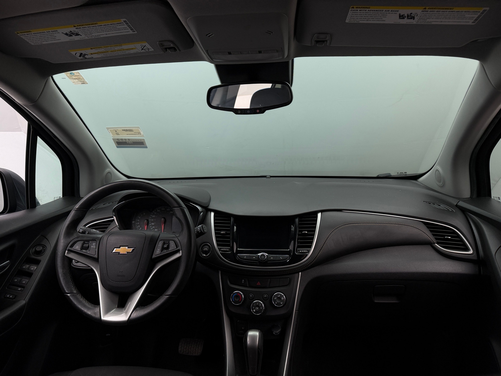 Thumbnail: 2022 Chevrolet Trax - 2