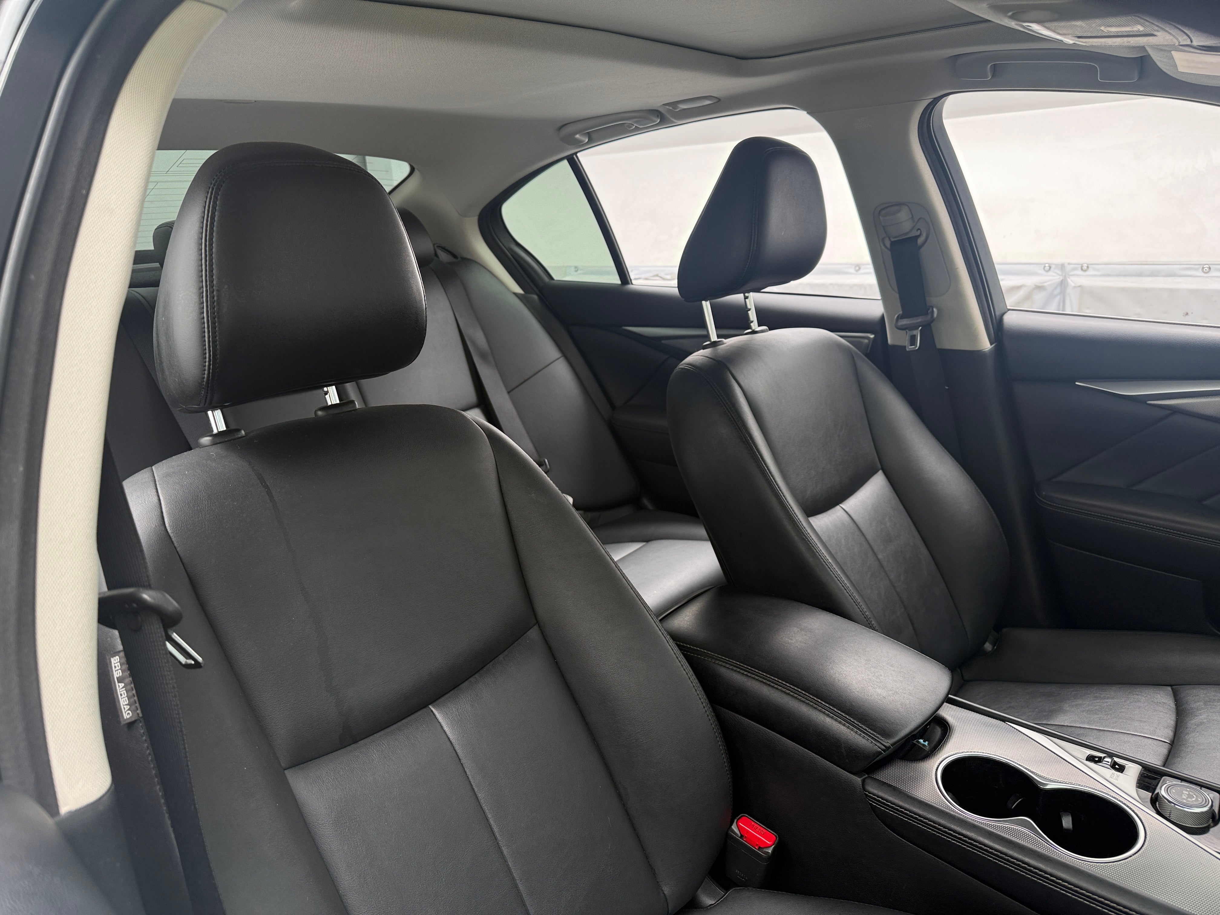 2016 INFINITI Q50 Premium
