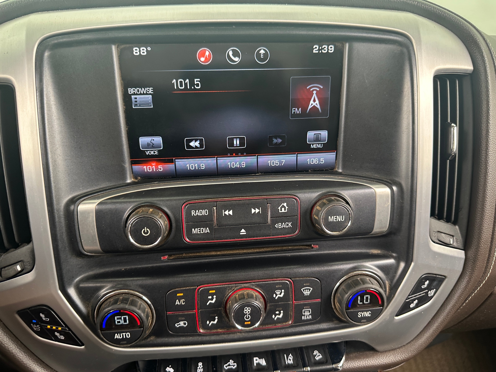 Thumbnail: 2015 GMC Sierra 1500 - 3