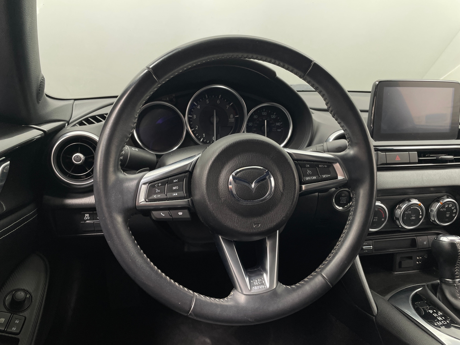 Thumbnail: 2021 Mazda MX-5 Miata - 4