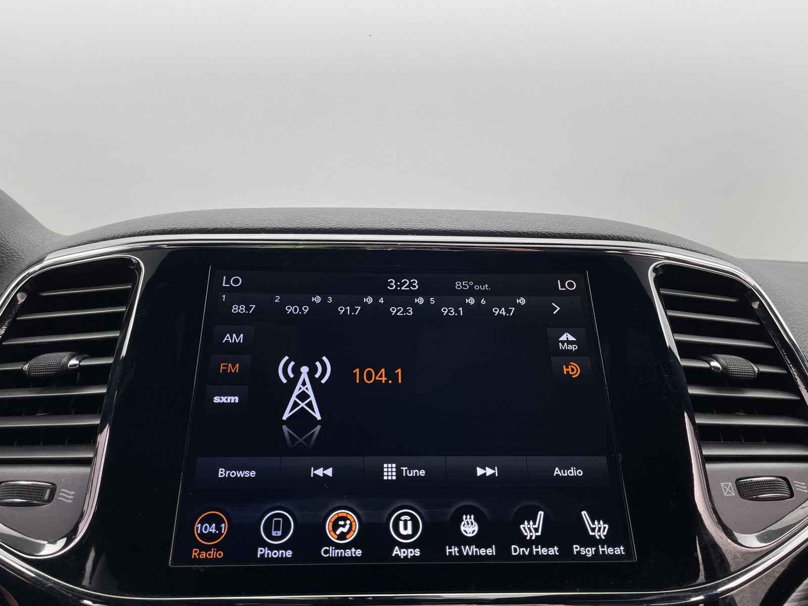 Thumbnail: 2019 Jeep Grand Cherokee - 4