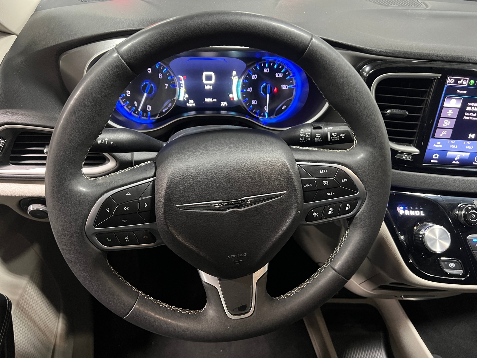 Thumbnail: 2024 Chrysler Pacifica - 4
