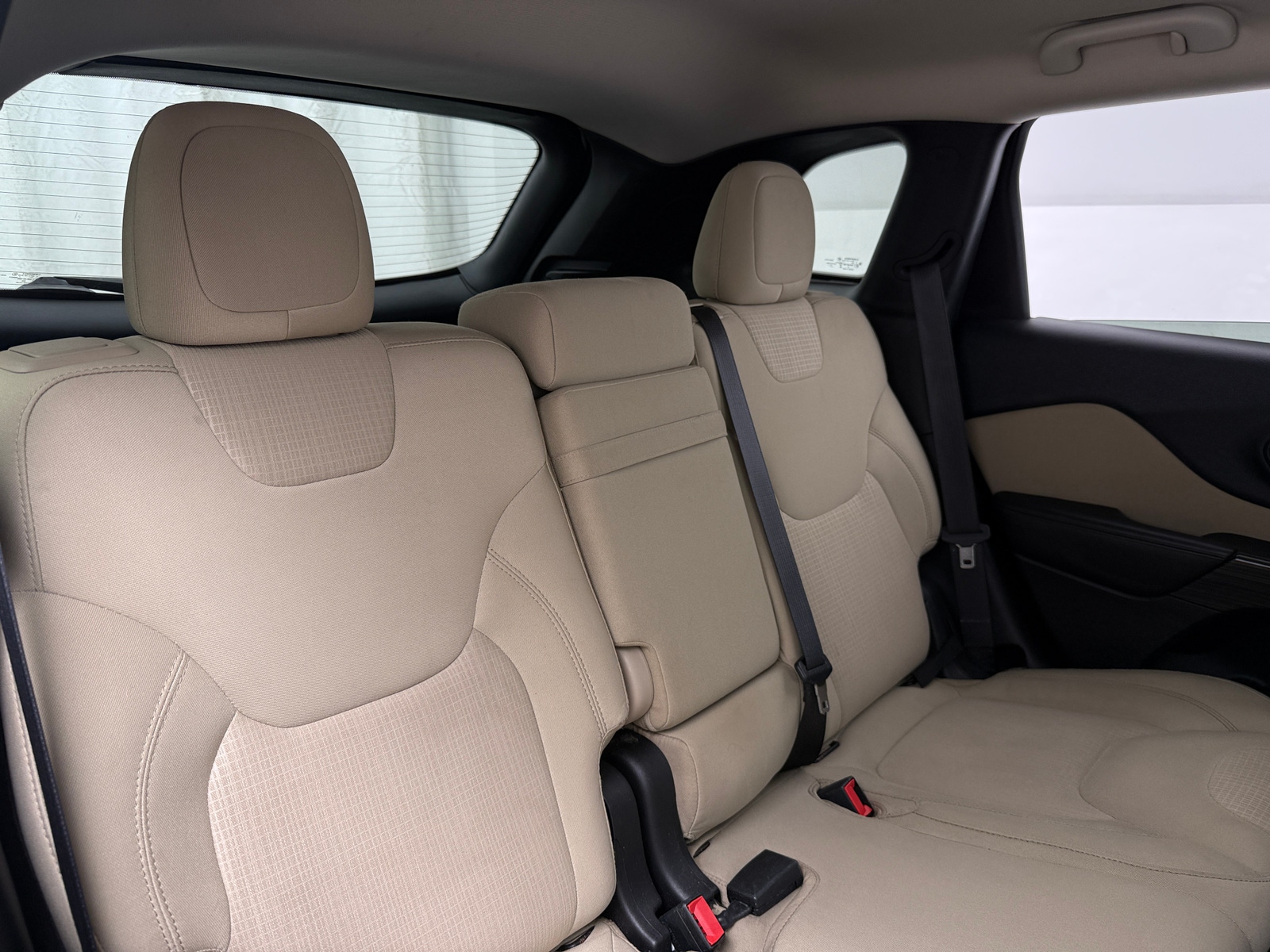 Thumbnail: 2016 Jeep Cherokee - 6