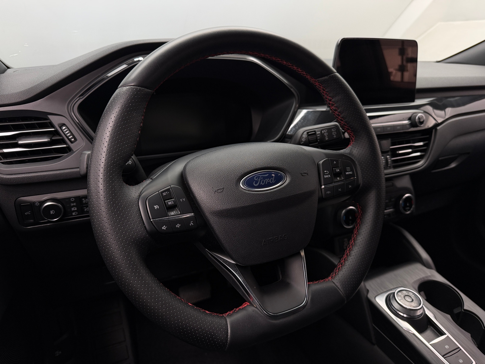 Thumbnail: 2025 Ford Escape - 5