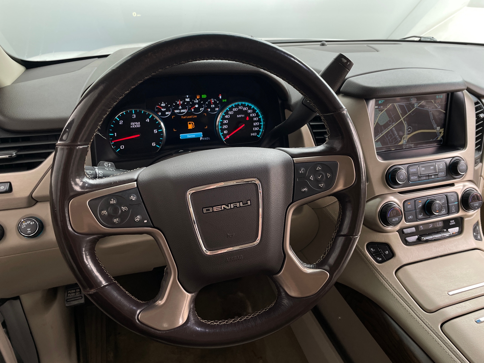 Thumbnail: 2019 GMC Yukon XL - 4