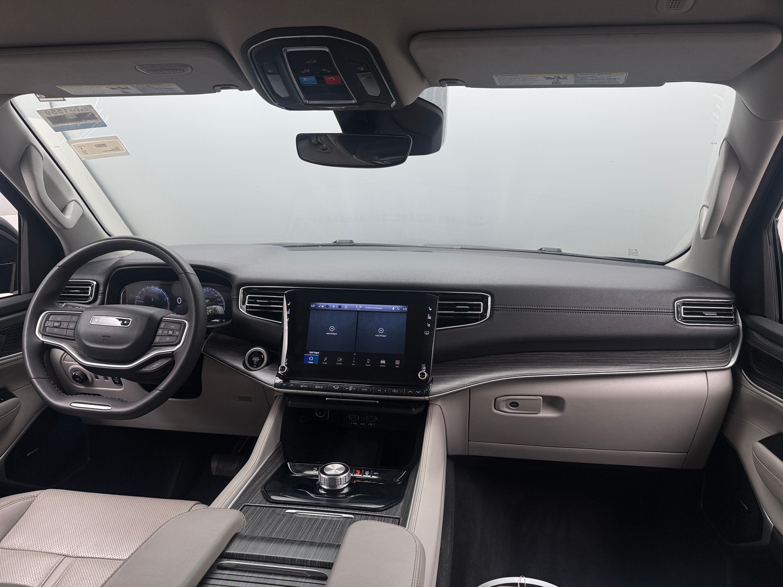 Thumbnail: 2024 Jeep Wagoneer - 2
