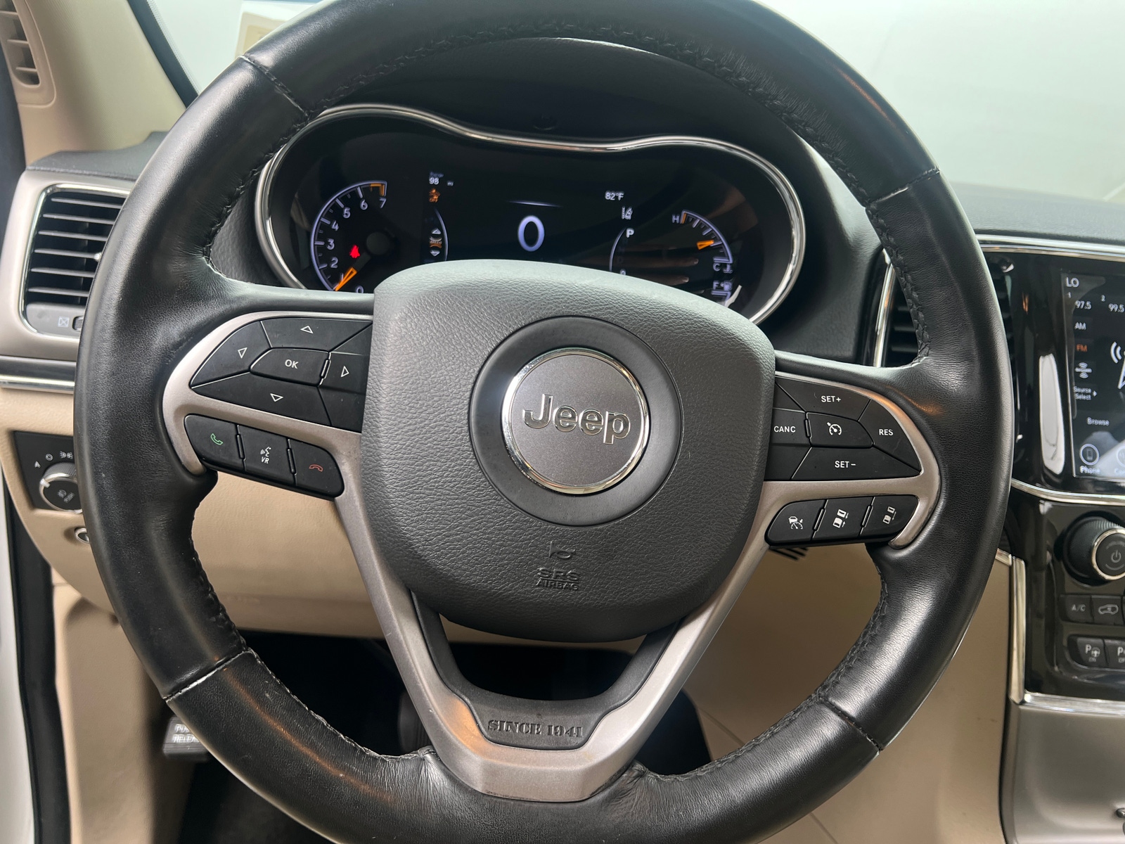 Thumbnail: 2021 Jeep Grand Cherokee - 4