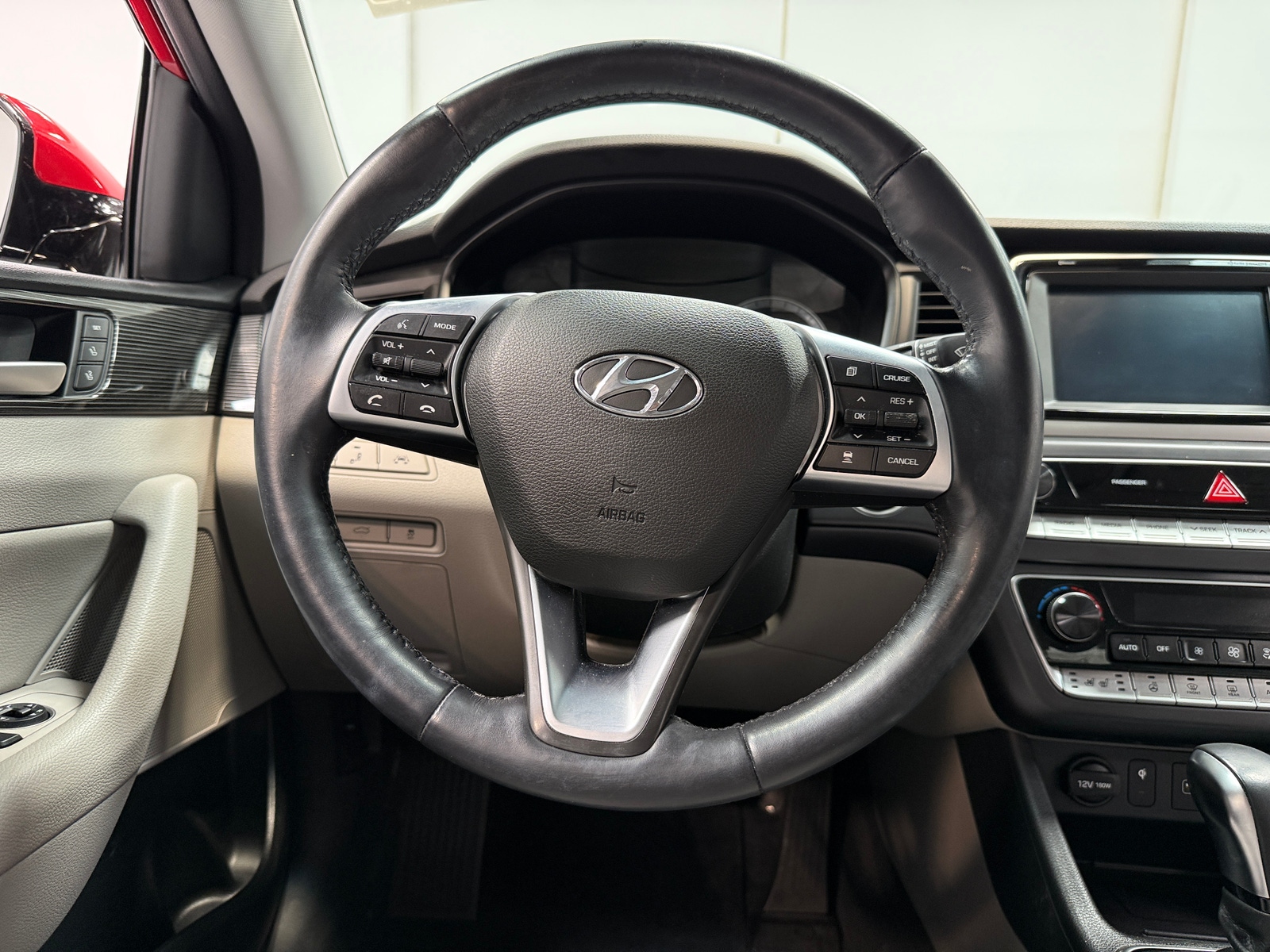 Thumbnail: 2019 Hyundai Sonata - 4