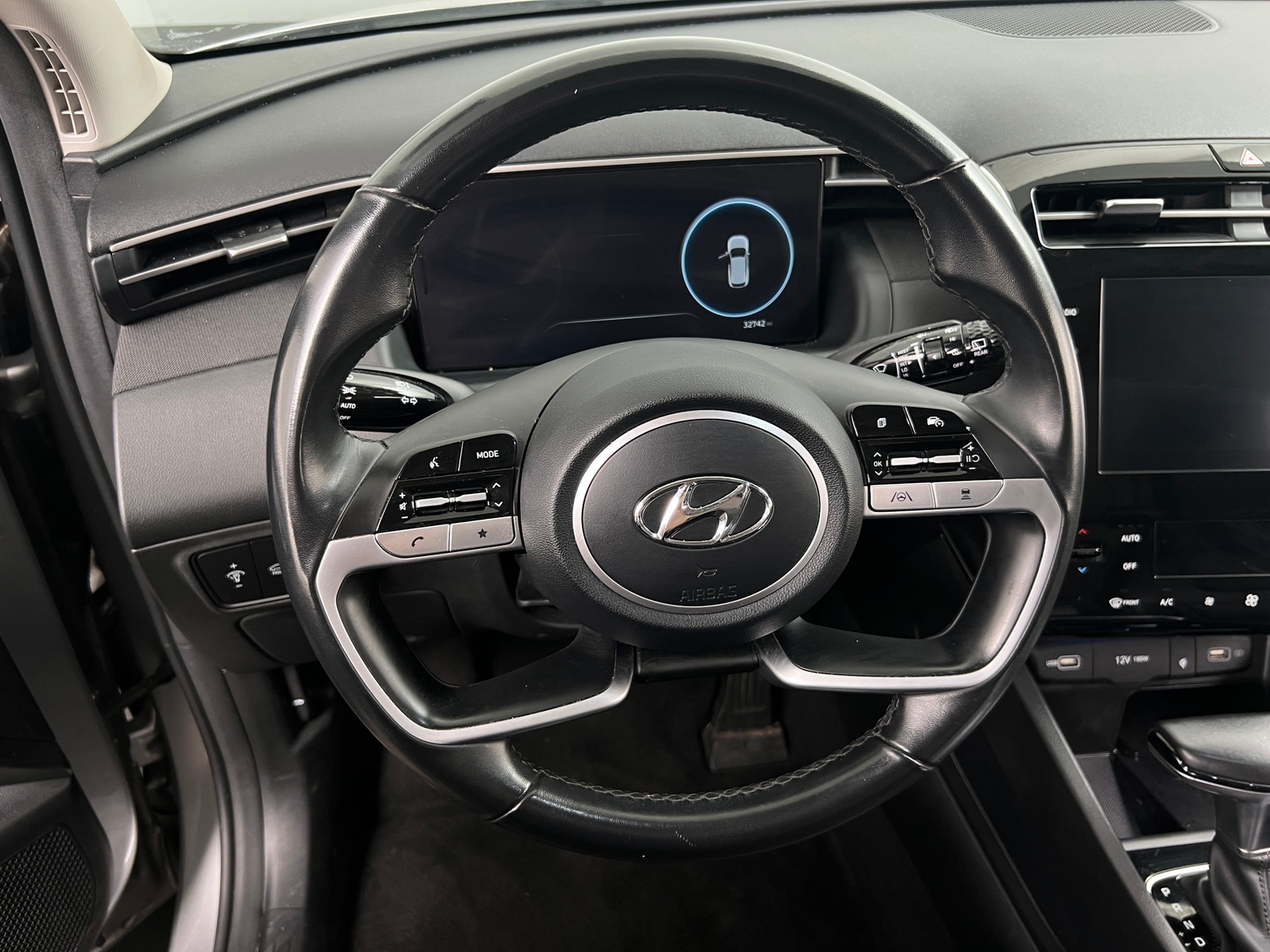 Thumbnail: 2023 Hyundai Tucson - 4