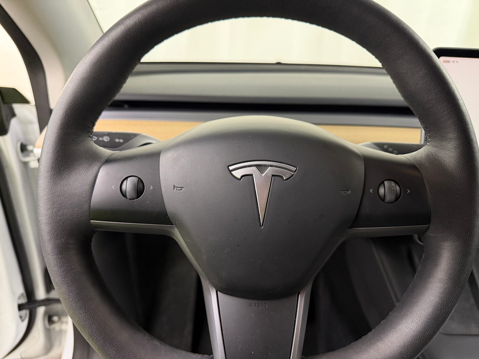 Thumbnail: 2023 Tesla Model Y - 4
