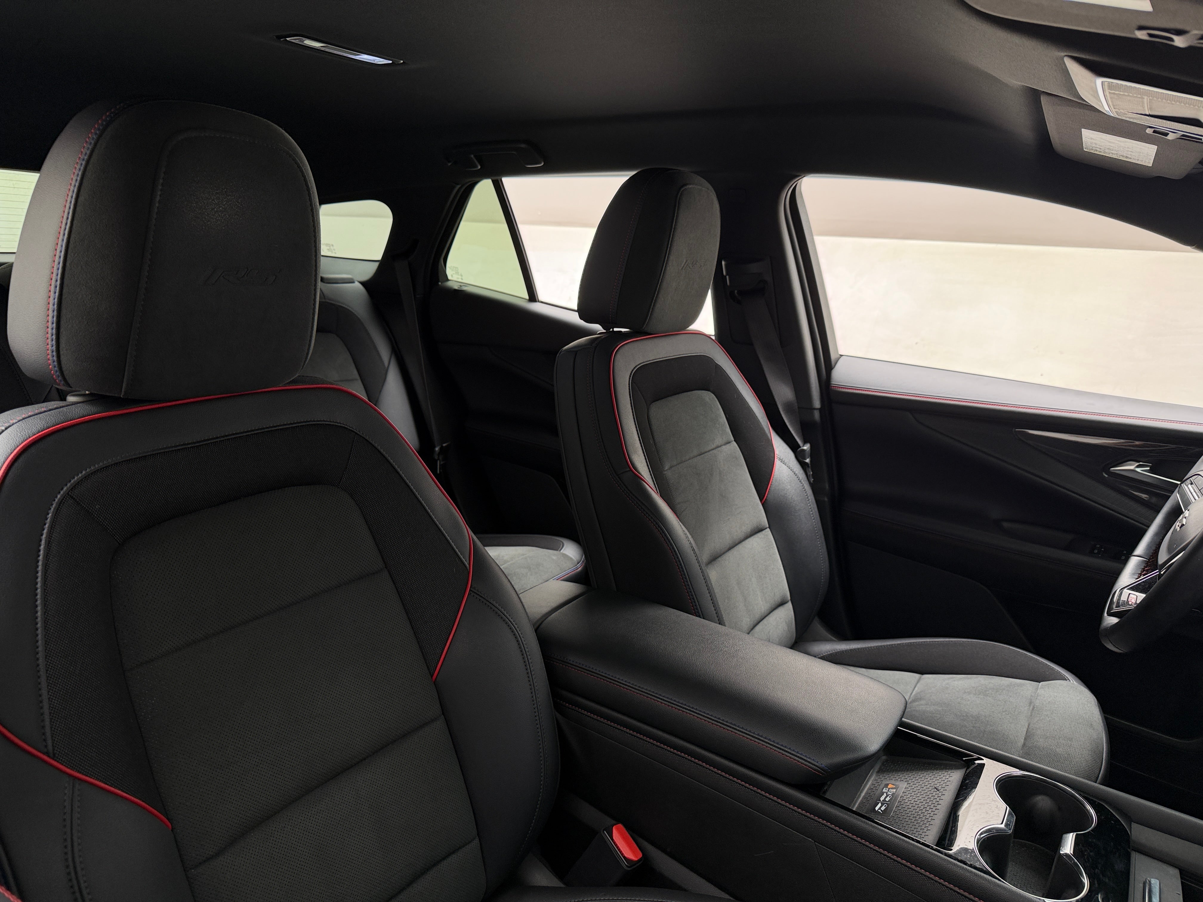 Used 2024 Chevrolet Blazer EV RS with VIN 3GNKDCRJ7RS163929 for sale in Auburn, WA