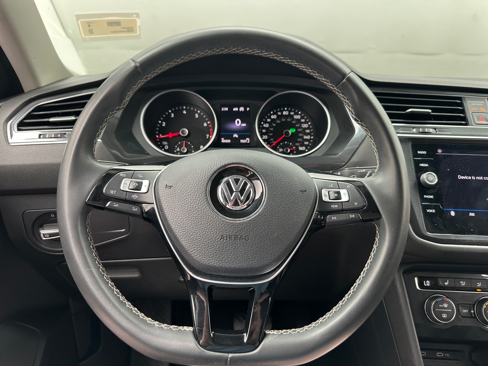 Thumbnail: 2021 Volkswagen Tiguan - 4