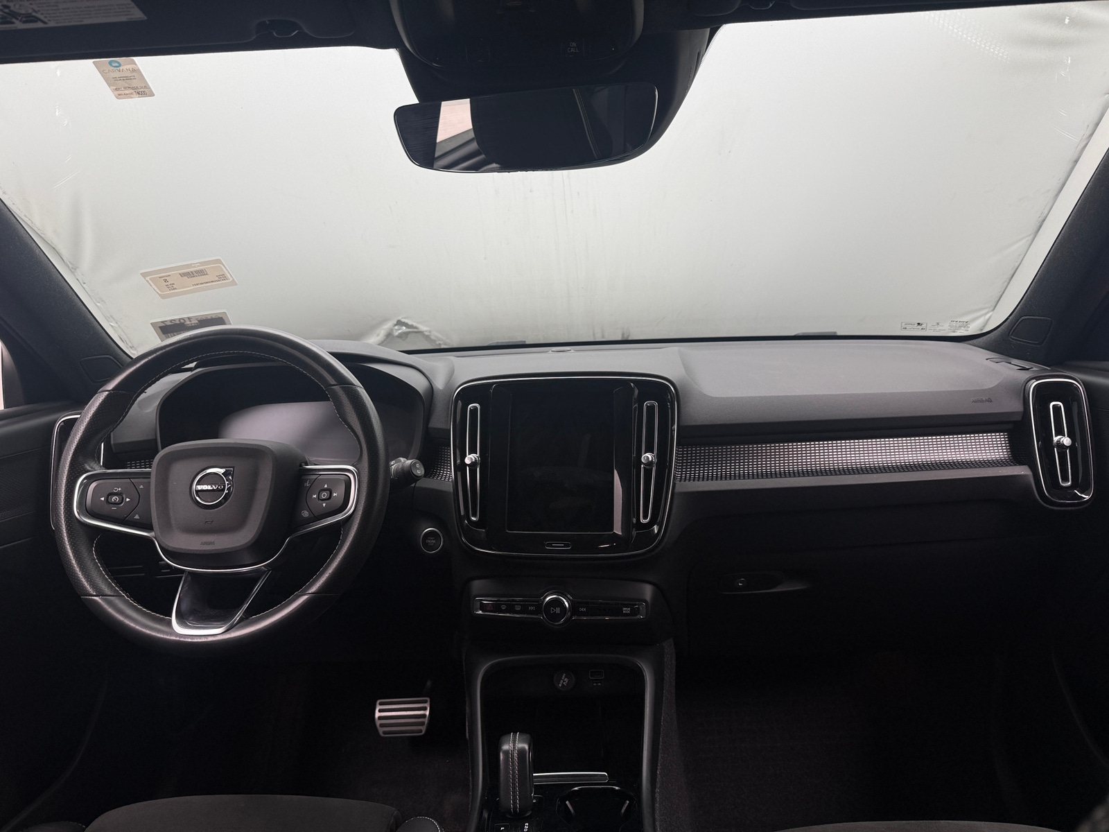 Thumbnail: 2021 Volvo XC40 - 2