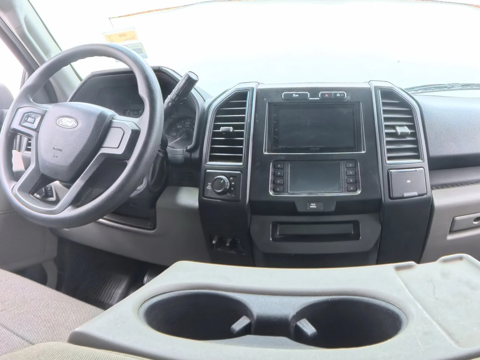 Thumbnail: 2019 Ford Econoline - 3