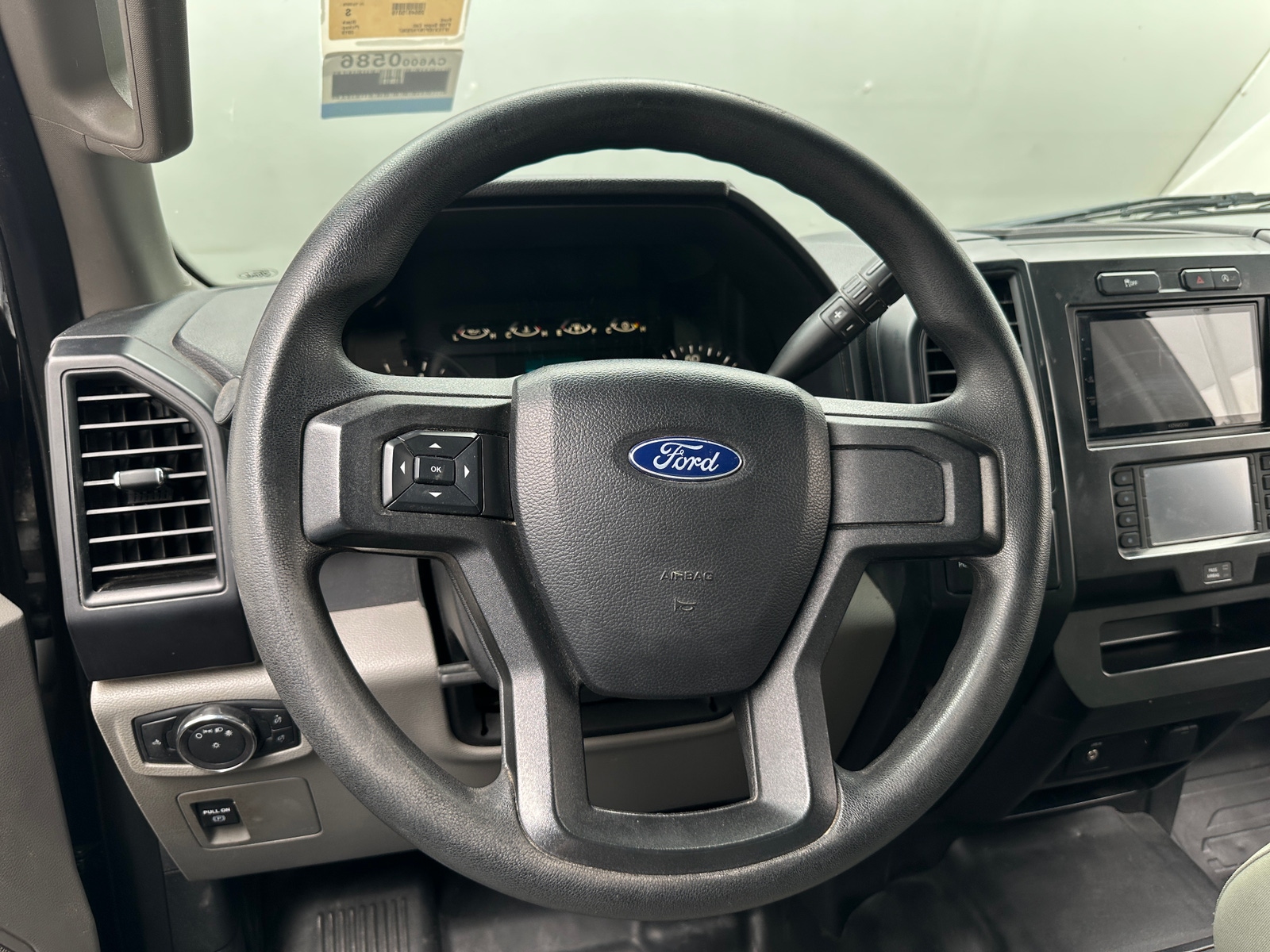 Thumbnail: 2019 Ford Econoline - 5