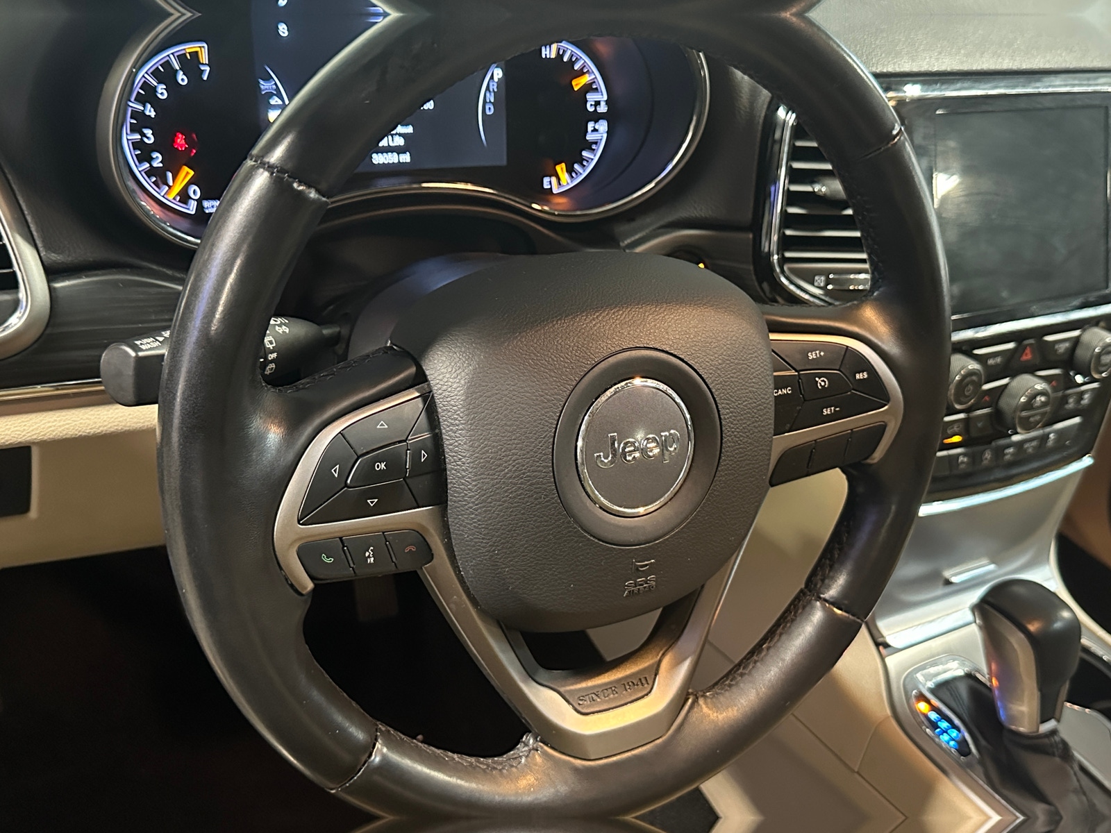 Thumbnail: 2021 Jeep Grand Cherokee - 4